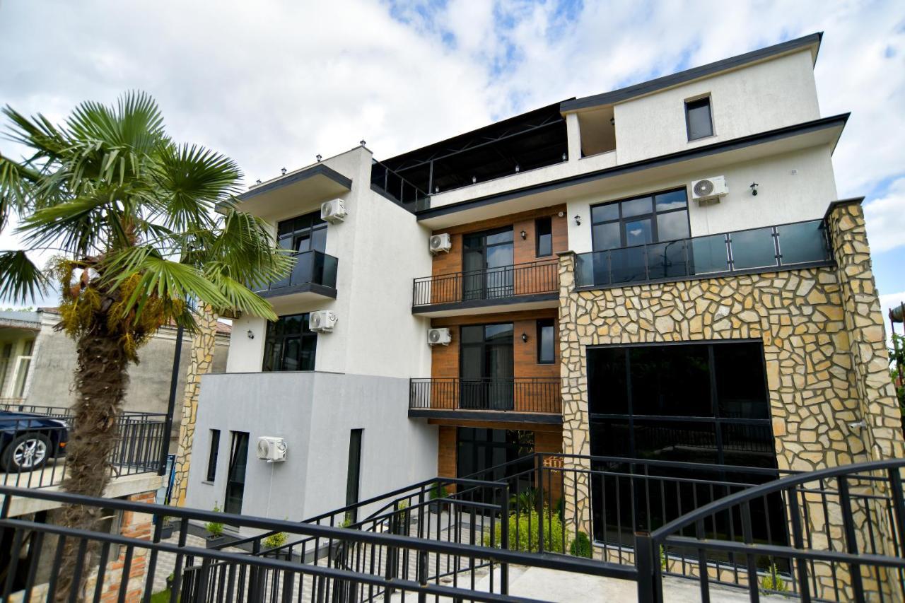 Hill Hotel Kutaisi Exterior photo