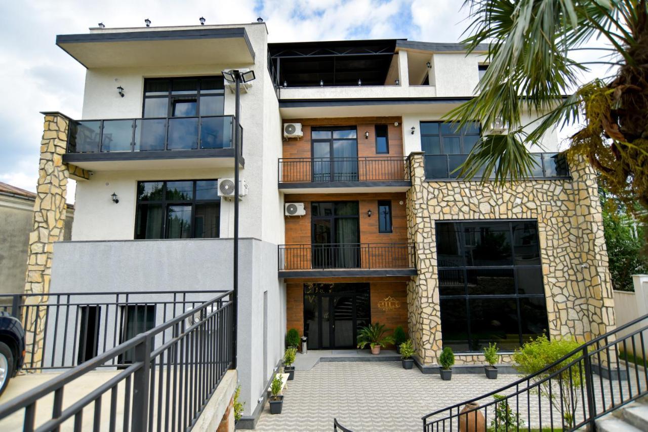 Hill Hotel Kutaisi Exterior photo
