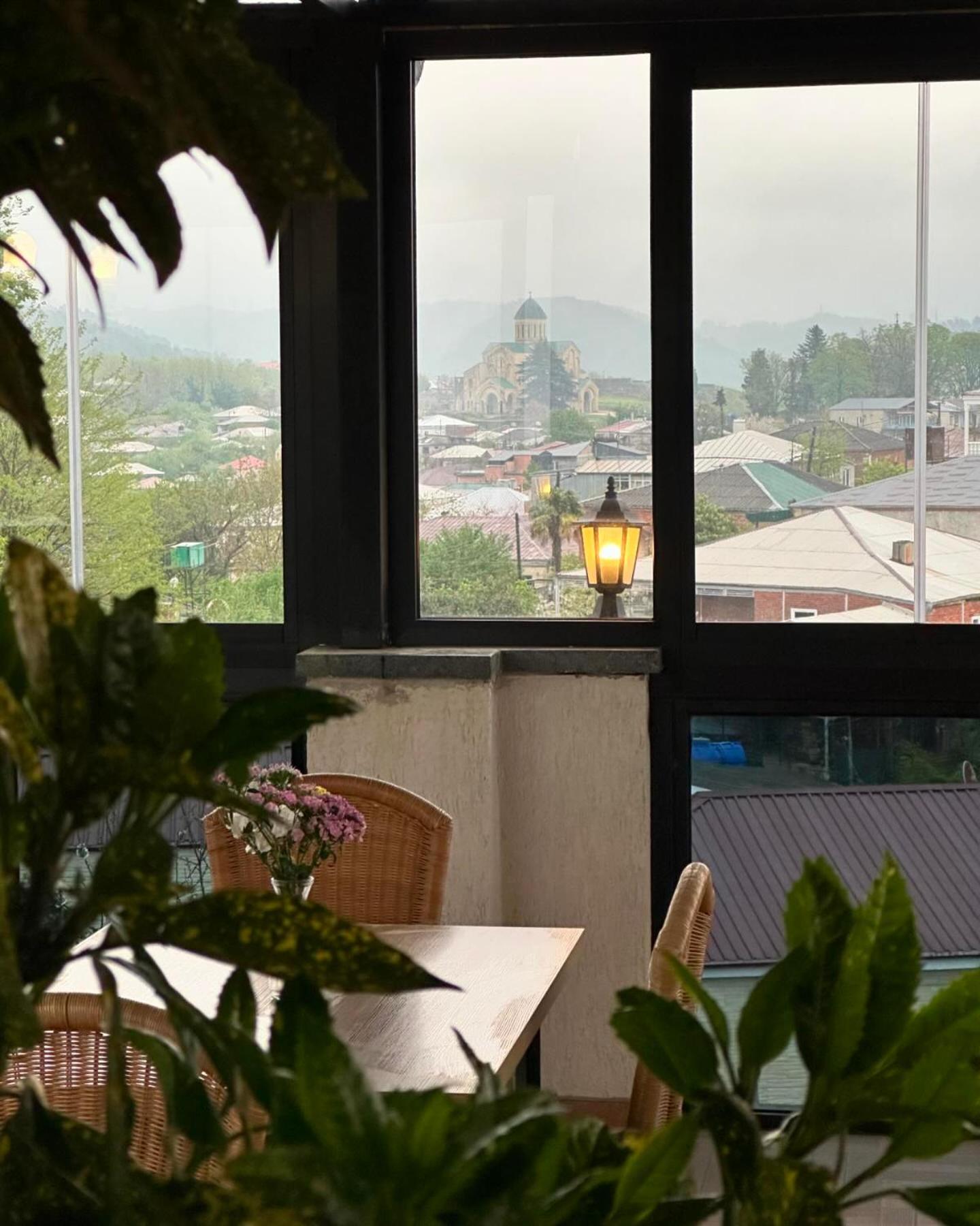 Hill Hotel Kutaisi Exterior photo